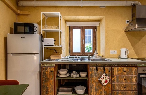 Caparica Apartment | Rustic Village Studio by the Tagus - Porto Brandão