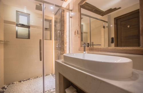 Male Hotel | Samann Grand