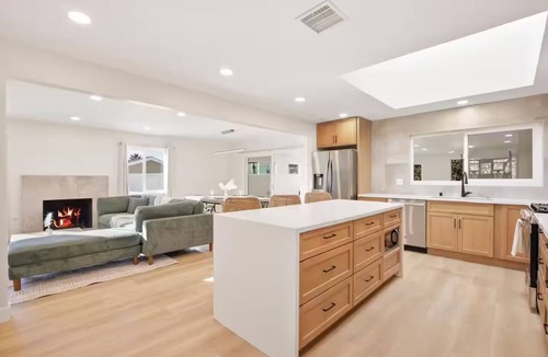 Lake Murray House | San Diego Dream home : Spacious & Modern
