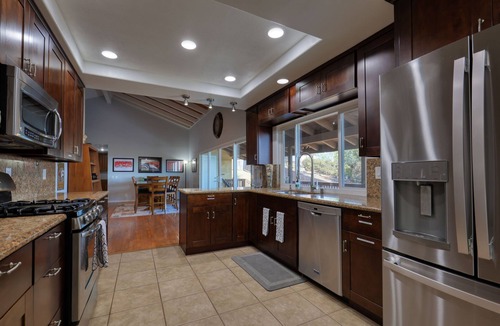 La Presa House | San Diego Hilltop Haven: Game Room+Views! 18 Minutes from Downtown