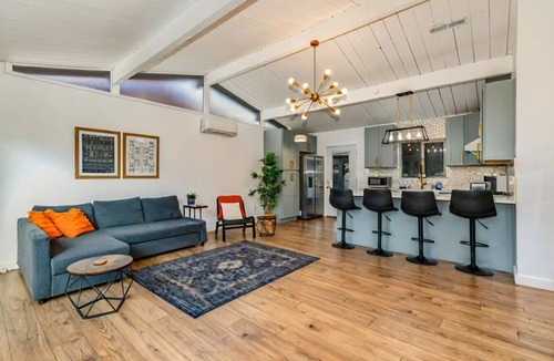 Altadena House | San Diego’s Best: Zoo, SeaWorld & Downtown Nearby