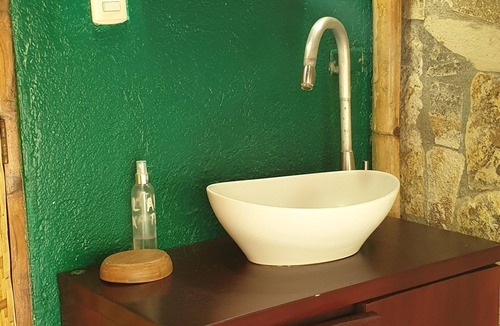 San Juan de Oriente Cabin | San Simian Lodge