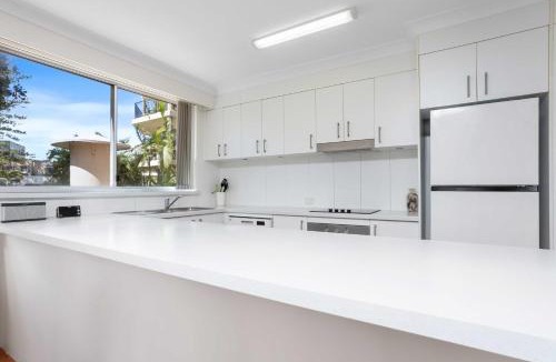 Mermaid Beach Apartment | Sandown - Hosted by Burleigh Letting