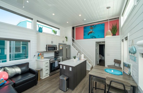 Parker Strip House | Sandy Cheeks, Deluxe Rive Views, Roadrunner Resort