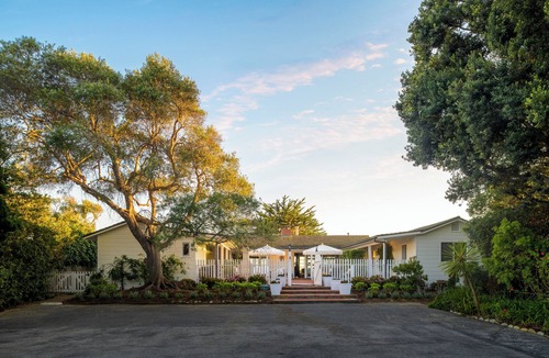 Carpinteria House | Sandyland Cove Beach Cottage - Exclusive Oceanfront Sanctuary