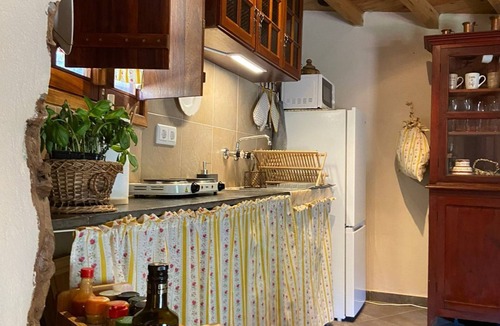 Lousa Ski Chalet | Schist House with Panoramic View in Serra da Lousã - Casa da Carolina