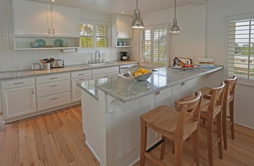 East Mesa Villa | Sea Glass Cottage by Paradise Retreats