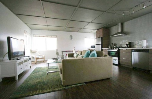 Santa Ana Heights Apartment | Seashore Drive Beauty steps to sand