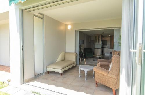 Pollok Beach Apartment | Seaside Serenade