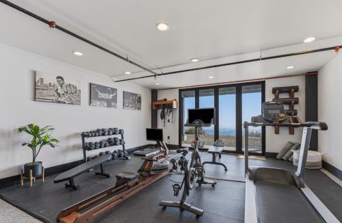 Pauma Valley House | Secluded Dream Home with Hot Tub and Full Gym on 20 Acres