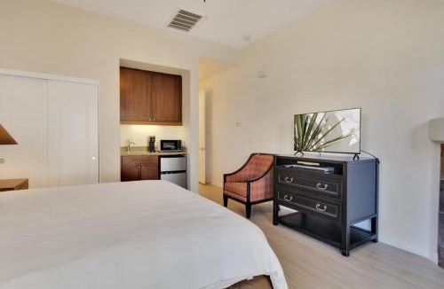 La Quinta Hotel | Secluded Ground Floor Studio #B
