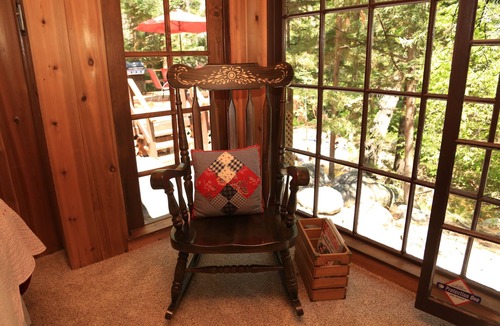 Idyllwild Cabin | Secluded "Hidden Heaven" Vintage Cabin on Strawberry Creek, Walk to town