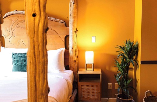 Tofino Hotel | Secluded Oceanfront - Upstairs