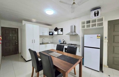 Suva Apartment | Serene 2 Bdrm Apartment, swimming pool, free Wi-fi, 2 king beds + sofa bed.