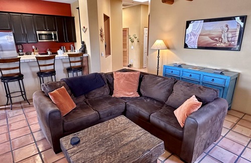 La Quinta Cove House | Serene Desert Escape-Salt Water Pool & Jacuzzi/Fire Pit/Views #067047 3bd