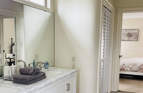 Friant Cottage | Serene get away at Millerton Lake - Instagram worthy views - 3 National Parks