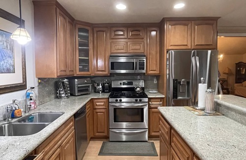 West Covina House | SERENE RELAXING HOME WITH A VIEW