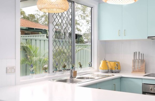 Southport House | Serene Southport Getaway/Walk to Beach/Shops