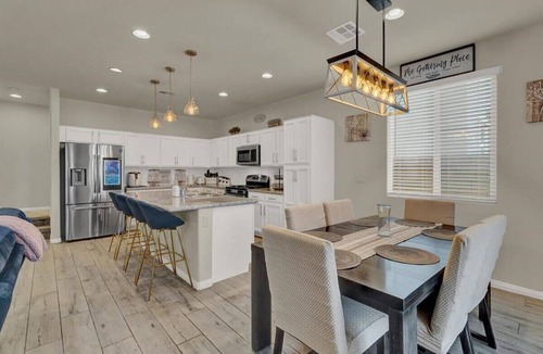 North Las Vegas House | Serenity Retreat 3BR with Heated Pool and Parking