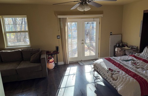 Cedar Ridge House | Shady Knoll getaway. A peaceful escape in the mountains.
