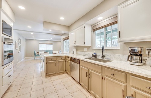 Raisin House | Shop, Hike & Explore: Fresno Home w/Private Pool!