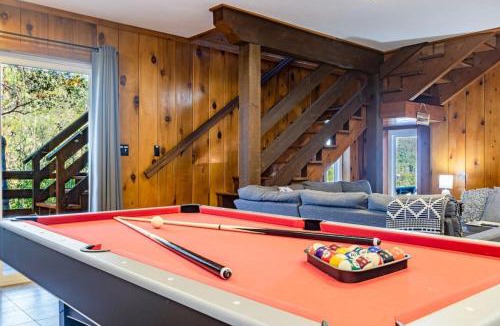 North Fork Cabin | Sierra Vista Lookout Lodge with Creek, Waterfall and Waterholes, minutes from Bass Lake and Yosemite South Gate