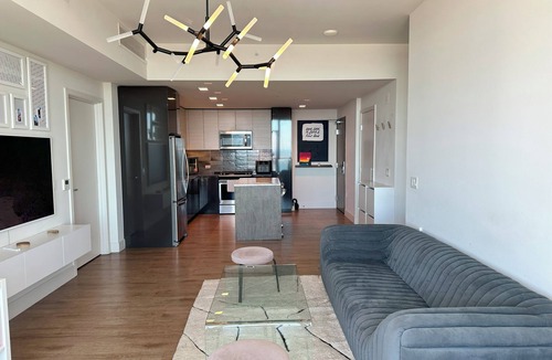 Civic Core Apartment | Sky-High Luxury Gaslamp Dream jaw drop Views, minutes from Petco Park, Gaslamp