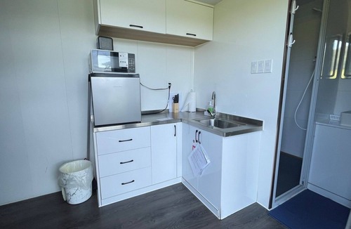 Klamath Cabin | Sleek and Modern Glamping Pod in Klamath, Perfect for a Getaway near the Pacific Ocean