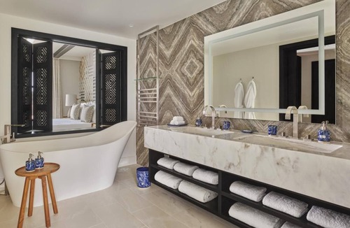 Tor Hotel | Sleek Room w/Balcony & Breathtaking Green Hill Views in the Algarve
