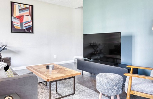 Westwood Apartment | Sleek Westwood 1BR w/ Gym, Pool, walk to Shops, by Blueground