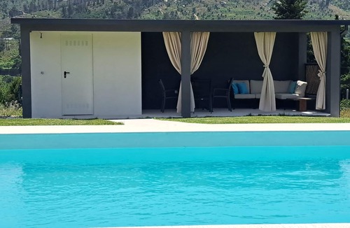 Baiao Villa | Solar da Motta 4 bedroom villa in Douro - WiFi, pool, BBQ, free parking