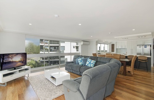 Burleigh Heads Apartment | Solnamara Beachfront Apartments