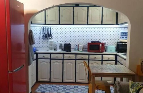 Sao Martinho do Porto Ski Chalet | Sondela Self Catering Cottages.nCosy, quaint chalet, 10 meters from the pool.