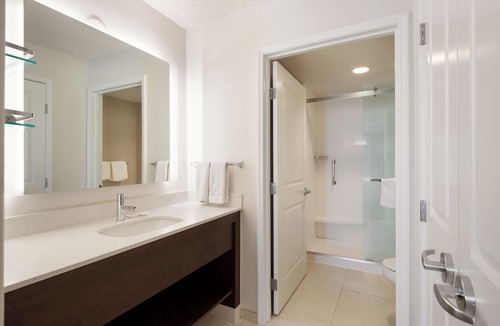 Reno/Tahoe Airport Hotel | Sonesta ES Suites Reno