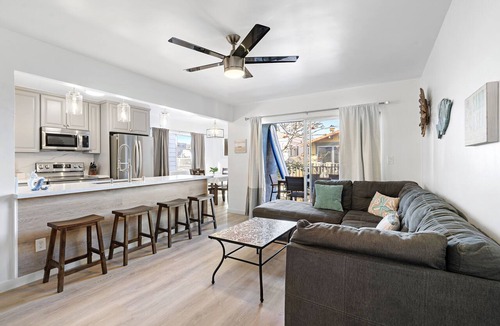 South Mission Beach Condo | South Mission Beach half block to the Pacific Ocean - West of Mission Blvd