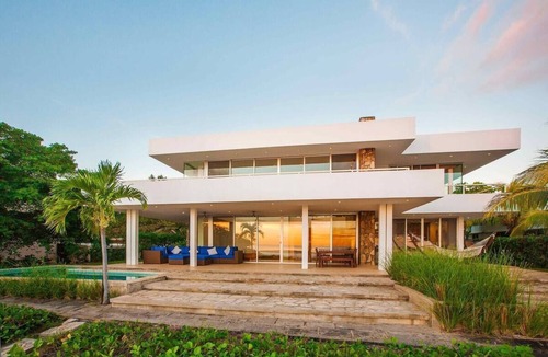 Playa Colorado House | Southern Dream Luxury beach-front villa
