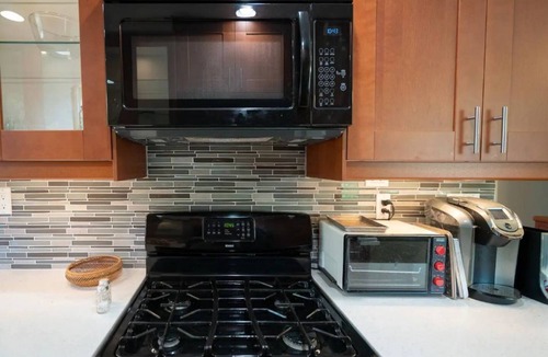 Sunnyvale Apartment | ✨Spacious 2B2B in Sunnyvale 🌲 Patio/AC/1000mb wifi/more…