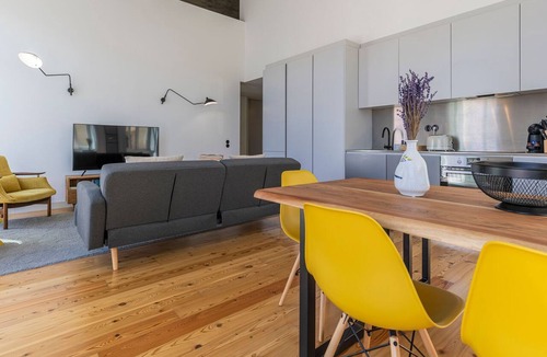 Lisbon Old Town Apartment | Spacious 3BDR Apartment with Balcony by LovelyStay