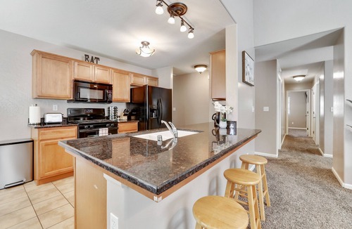 Visalia House | Spacious 4 BD 2 BA Home Near Sequoia National Park