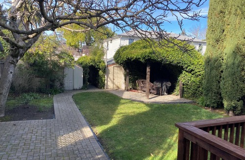 Napa House | Spacious 4-bedroom house in Charming Downtown Napa!