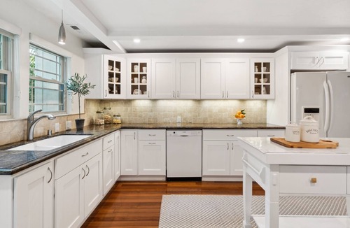 University South House | Spacious 4-bedroom in lovely Palo Alto Downtown near Stanford