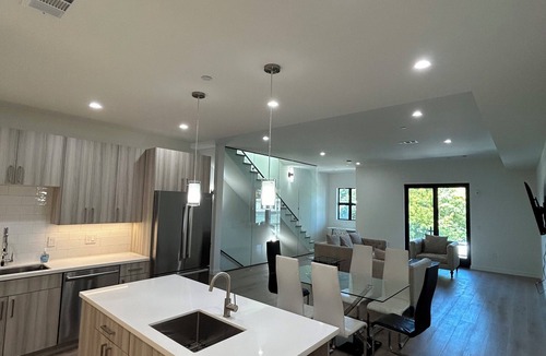 Redwood City House | Spacious 4-bedroom sleek brand new townhome in the heart of Silicon Valley