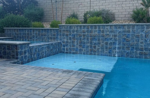 Las Vegas House | Spacious 5-bed 5-bath in marvelous Las Vegas with WiFi, fitness room and pool