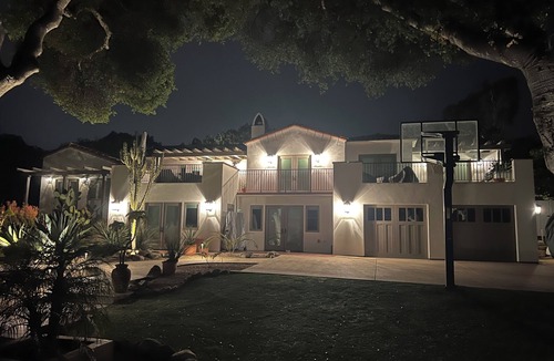 Montecito House | Spacious 5-bedroom house in delightful Montecito with AC