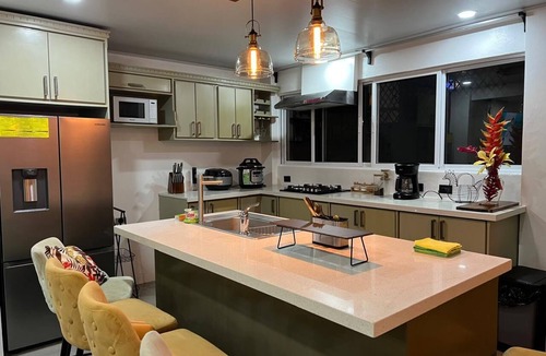 Cocles House | Spacious and family-friendly house near the tropical paradise beach.
