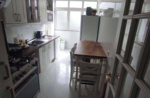 Alfornelos Apartment | Spacious Contemporary 3BDR Apartment