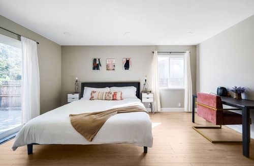 Palo Alto House | Spacious Full Home with FREE Netflix/Wi-Fi/Parking