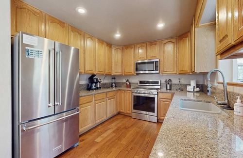 Pioneer Trail House | Spacious hideaway with private hot tub & huge yard - near the lake