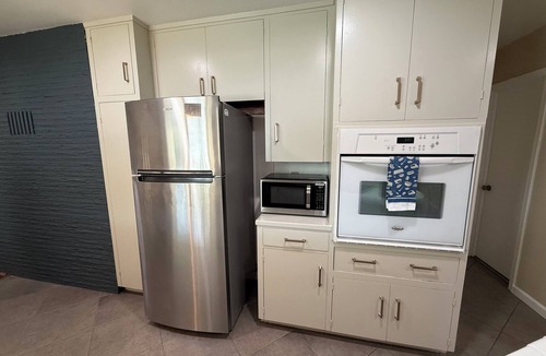 Tracy House | Spacious home w/Backyard w fruit trees and Private parking Designated Office.