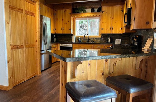 Cold Springs Cabin | Spacious mountain getaway near Pinecrest and Dodge Ridge with Starlink and AC!